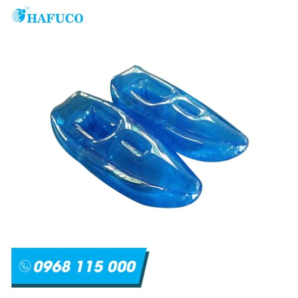 Đôi hia khổng lồ