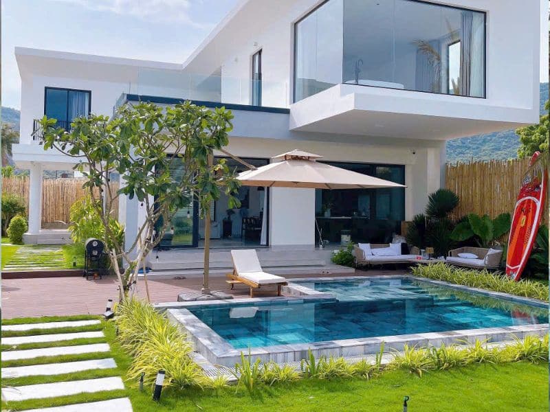 công trình bể bơi biệt thự ven biển tại Nha Trang