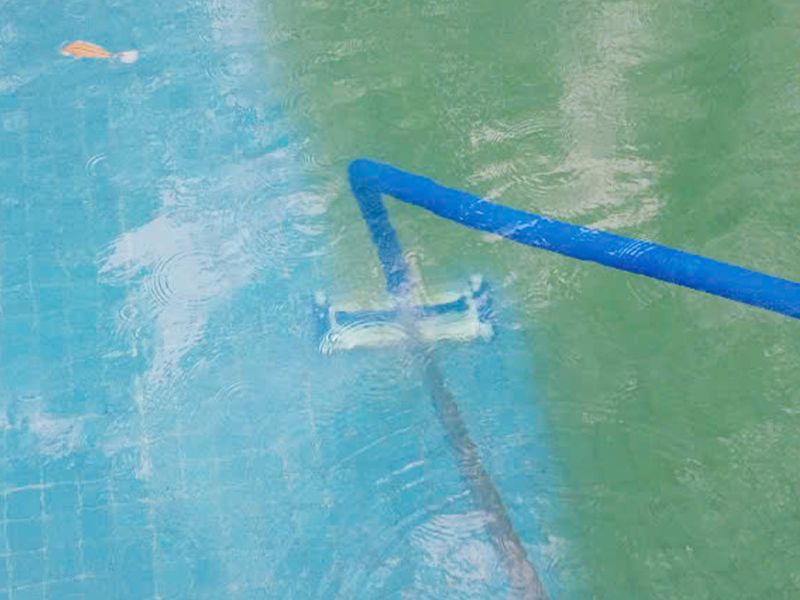 Hafuco bàn giao công trình vệ sinh bể bơi tại Gia Lai
