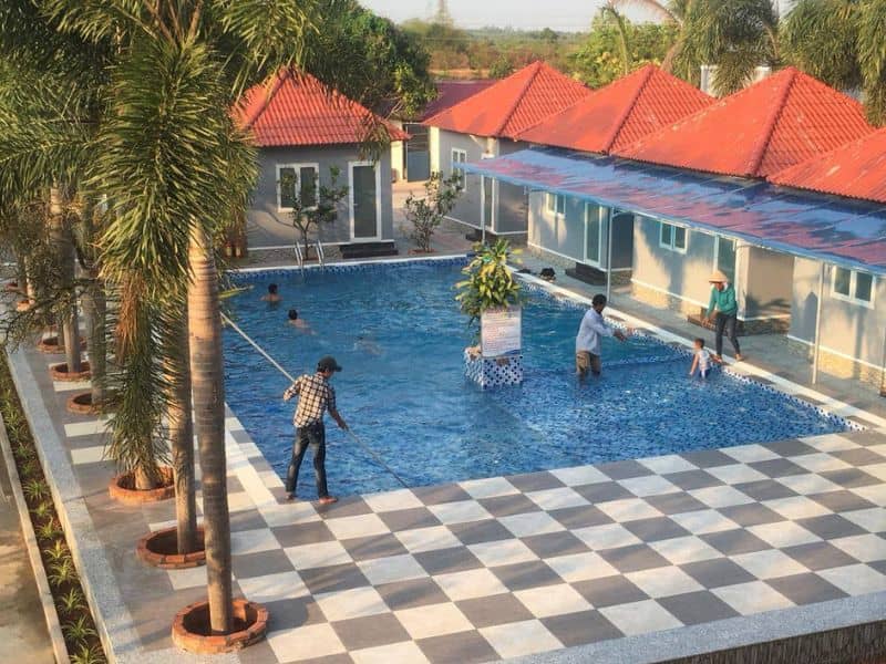 Hafuco bàn giao công trình thi công bể bơi cho anh Dũng tại Vũng Tàu