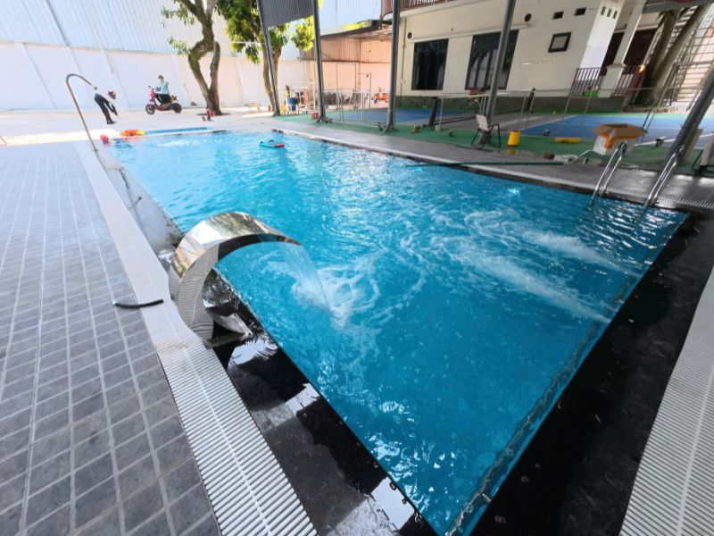 Dự án thi công và lắp đặt thiết bị bể bơi cho anh Mạnh tại Phường Hùng Thắng
